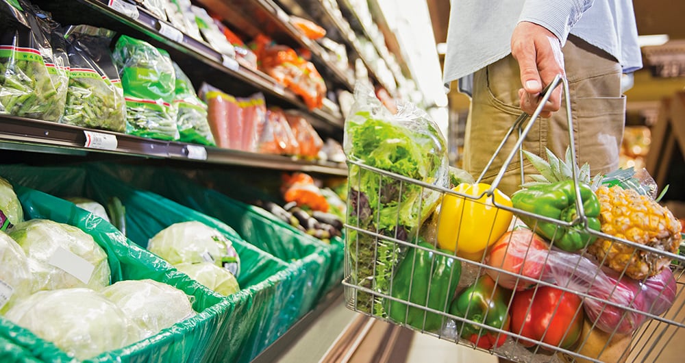 Los alimentos han sido el rubro de la canasta familiar que más ha impulsado la inflación, con alzas por encima de 27 por ciento en lo corrido del año. Esto llevó a los sindicatos a pedir un control de precios de los alimentos, cuyo costo golpea más duro a los pobres.