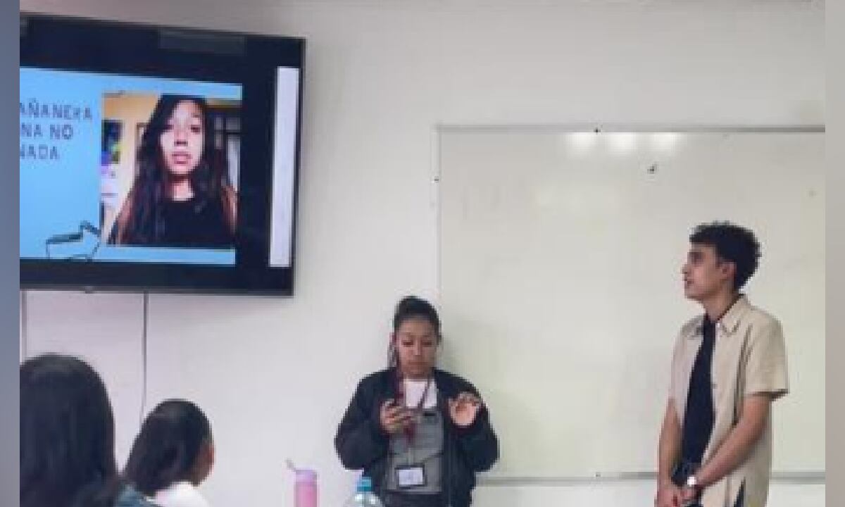 Joven 'expuso' a su compañera por no participar de trabajo en grupo.