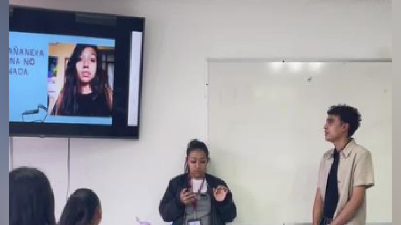 Joven 'expuso' a su compañera por no participar de trabajo en grupo.