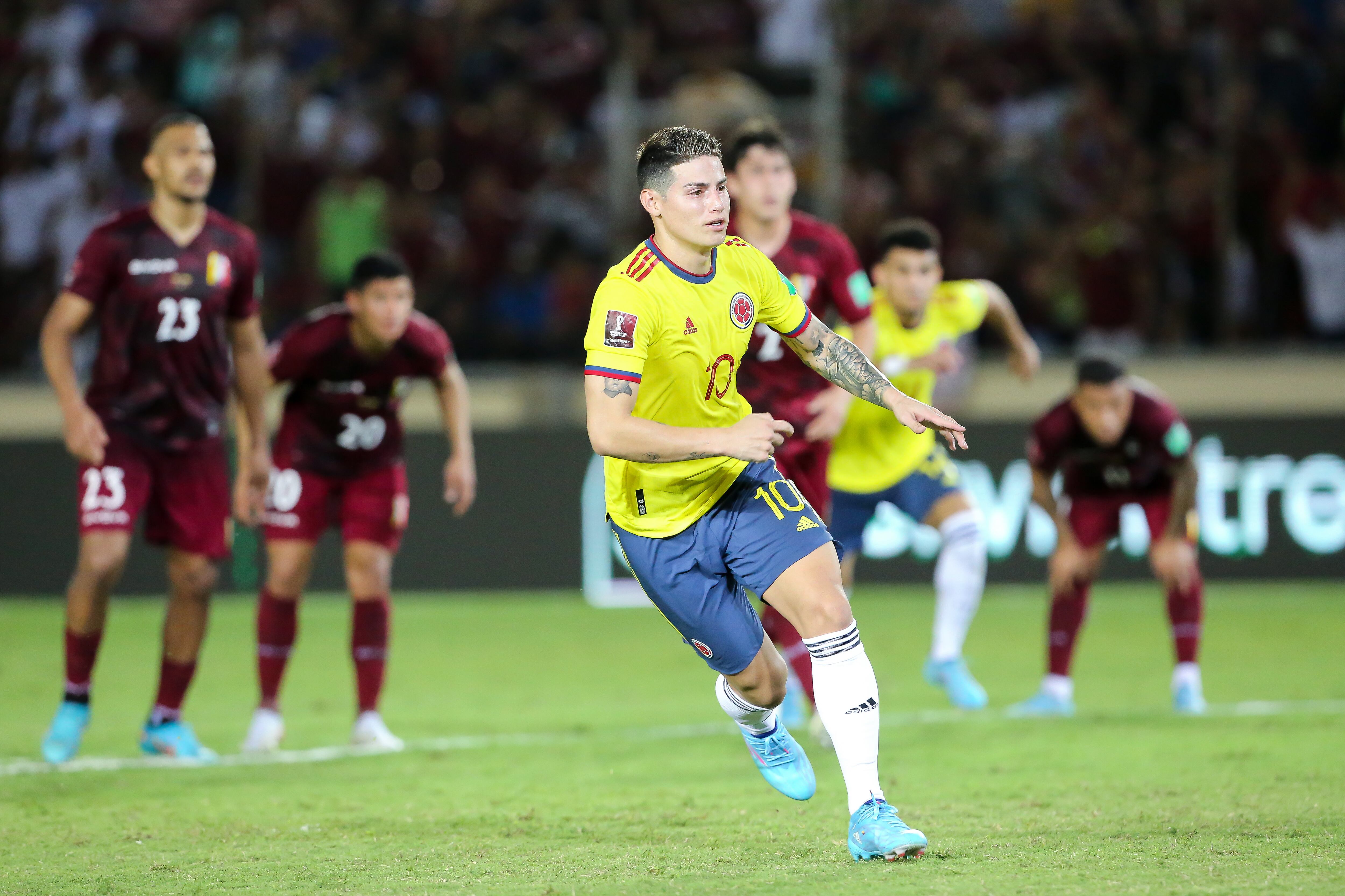 James Rodríguez puso el primero para la Tricolor ante la Vinotinto.