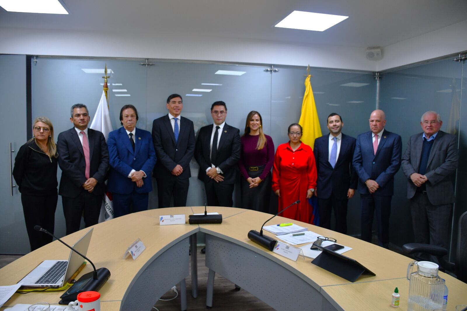 Álvaro Hernán Prada fue elegido como nuevo presidente del Consejo Nacional Electoral