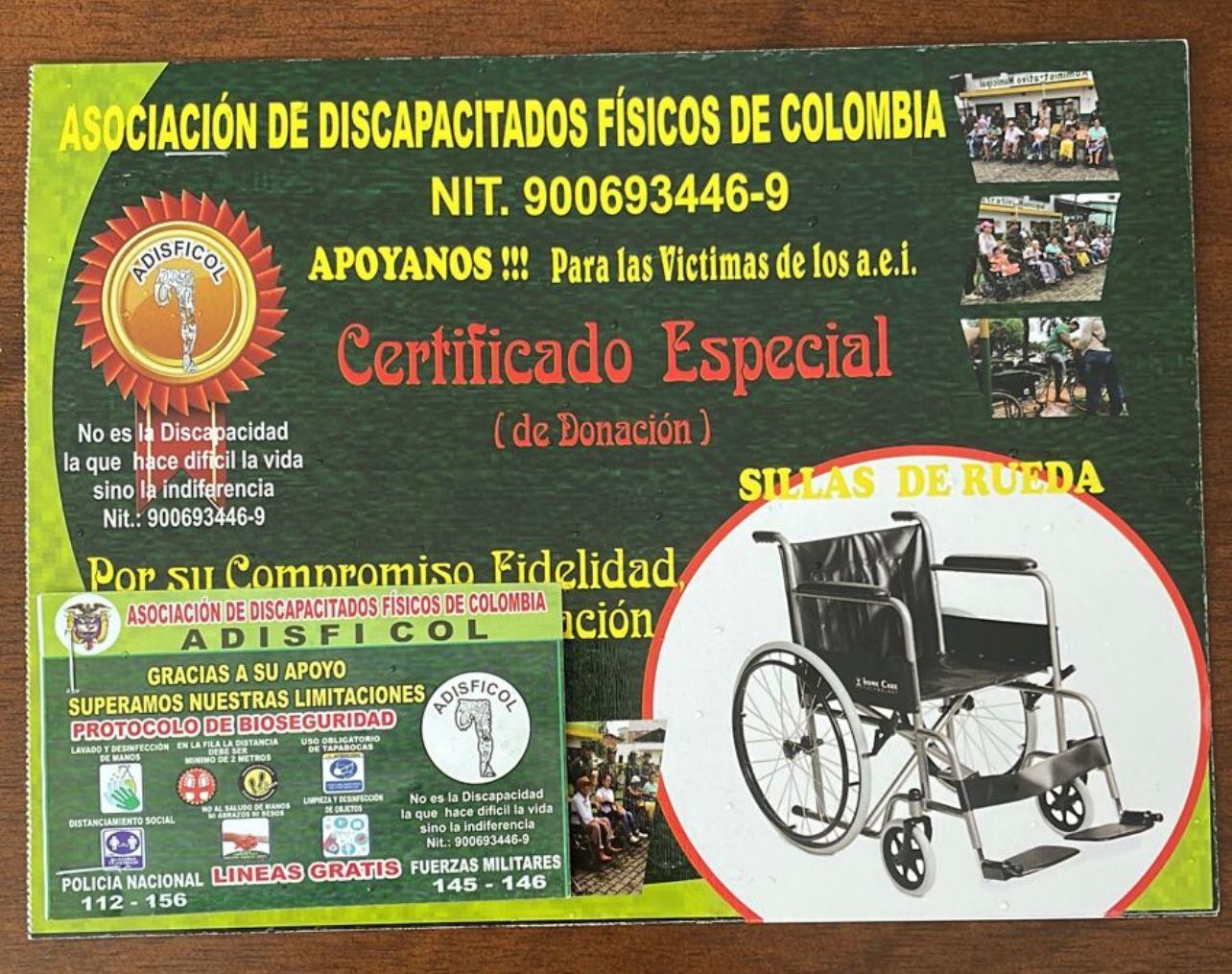 El desprendible de donación de la fundación a la que se representaba en los retenes.