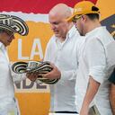 Intercambio de sombreros vueltiaos entre el presidente Gustavo Petro y el ex paramilitar Salvatore Mancuso en Montería Córdoba