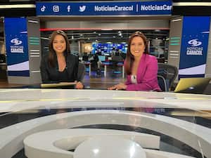 Las presentadoras de Noticias Caracol, Alejandra Murgas y Daniela Pachón.