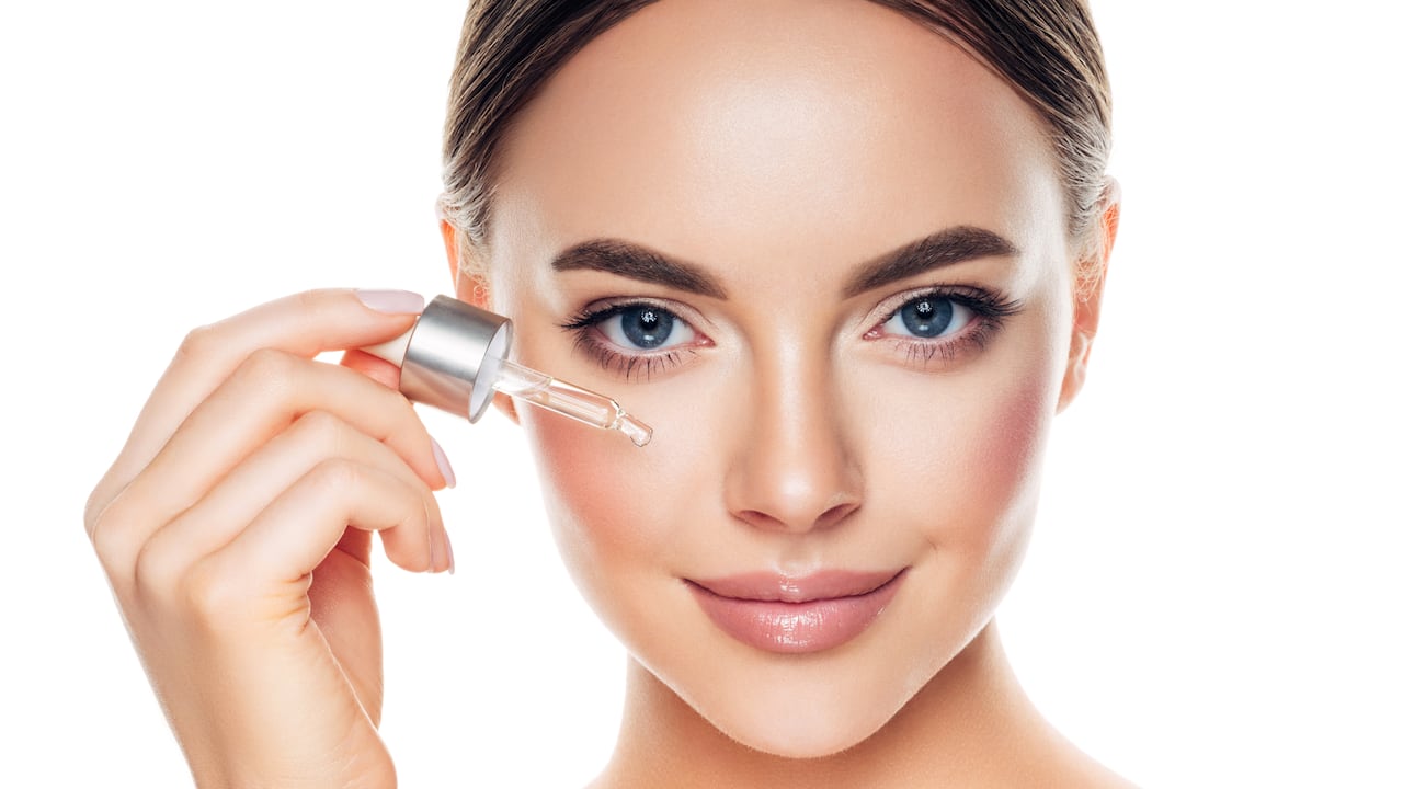 Los sérums con vitamina C son esenciales para la buena salud de la piel.