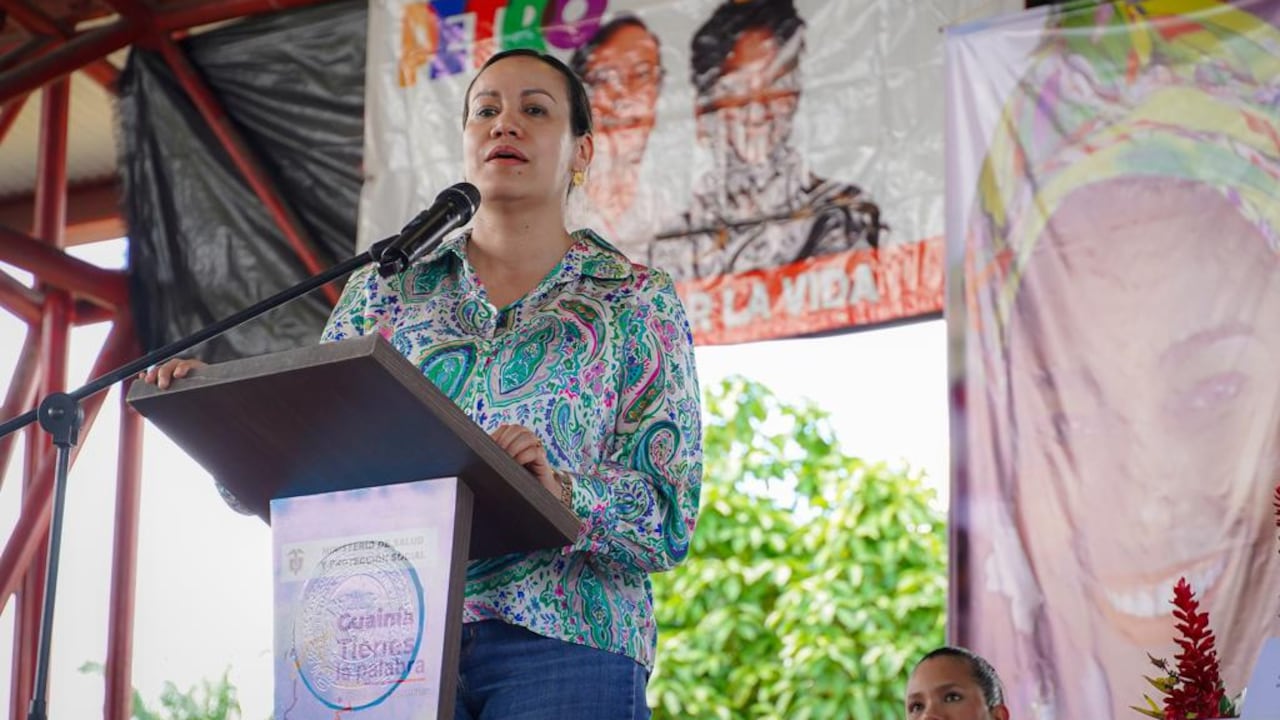 La ministra de Salud, Carolina Corcho, ha hecho énfasis en que la salud de las regiones debe fortalecerse.