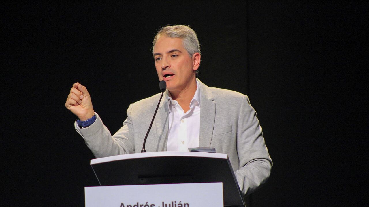 El gobernador mostró su respaldo a las Fuerzas Armadas.