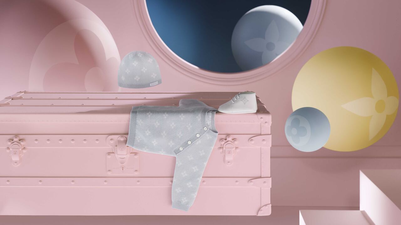 Louis Vuitton lanza colección de prendas de vestir para bebés