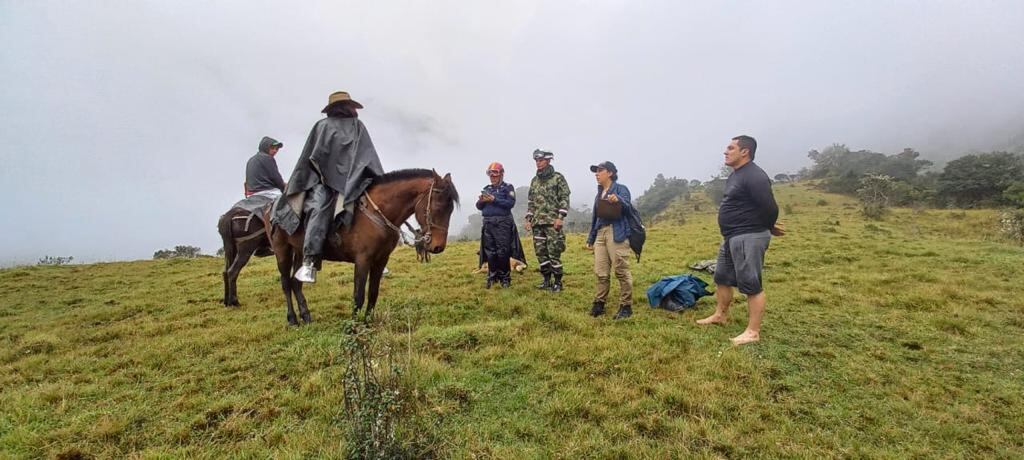 Pobladores que viven cerca del Nevado del Ruiz.