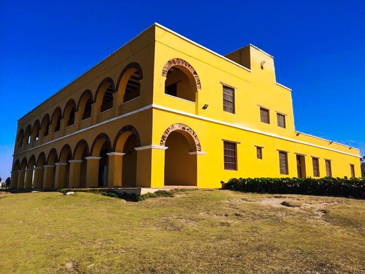 El error radica en una placa que quedó mal escrita.