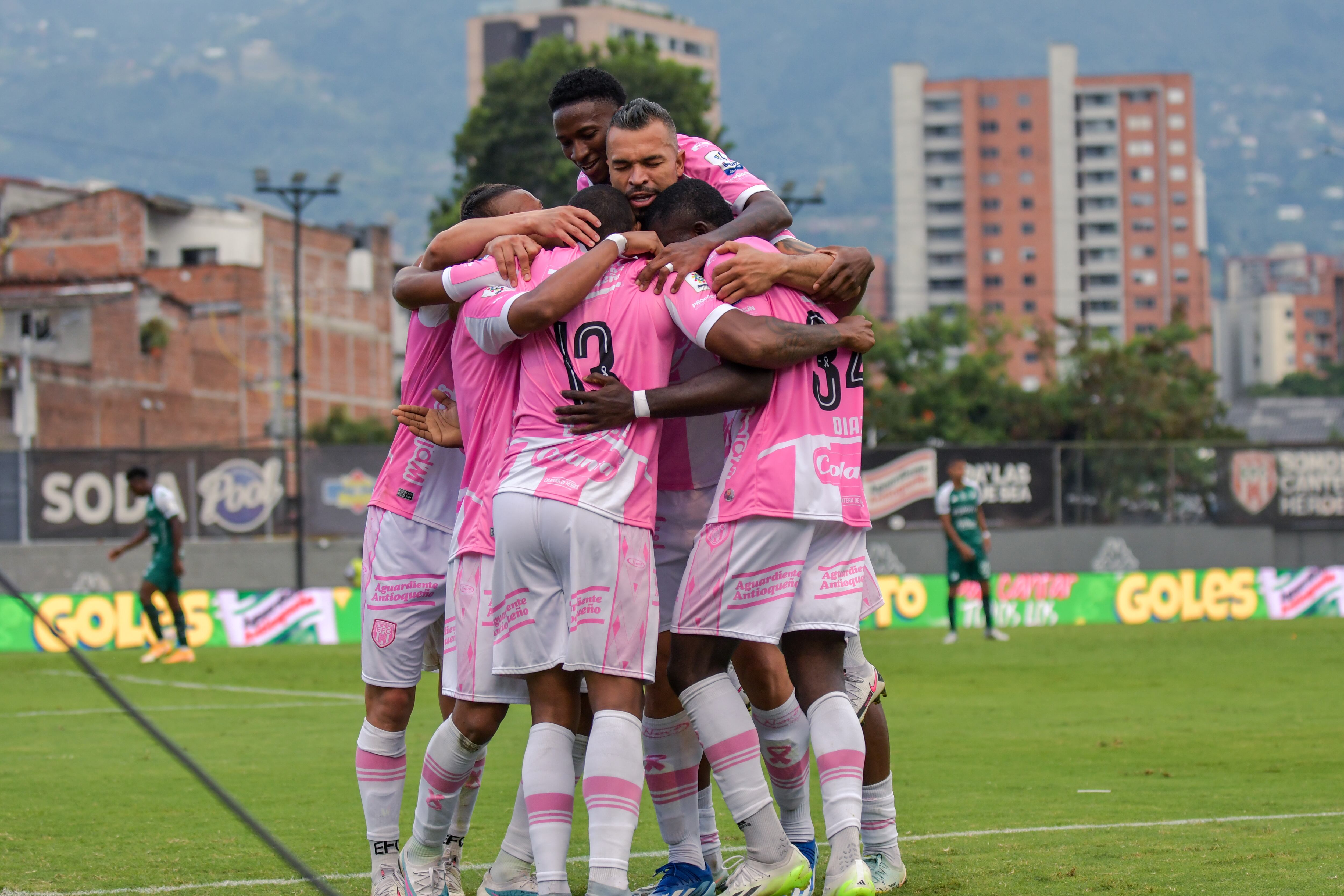 Octubre 20 de 2023. Envigado vs Deportivo Cali Liga Betplay 2023-II (Fotos: David Jaramillo)