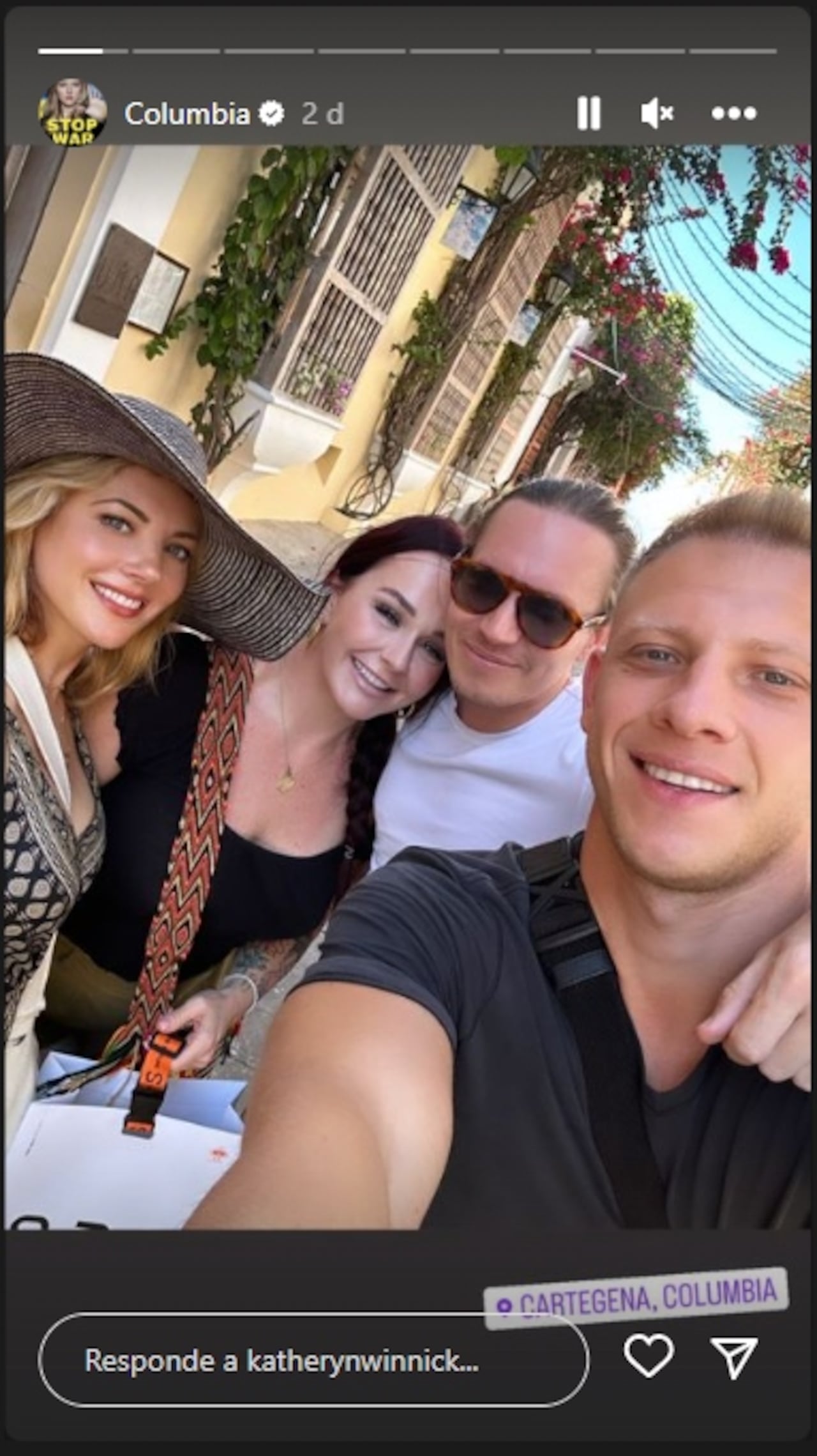 Instagram:@ katherynwinnick