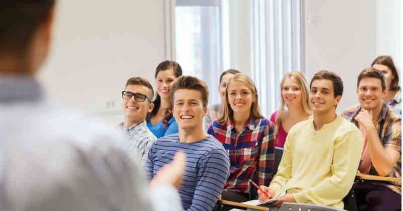 El ICETEX indicó que jóvenes del país que deseen estudiar su pregrado con crédito a largo plazo de la entidad tendrán la oportunidad de acceder a beneficios de subsidio a la tasa de interés y apoyo de sostenimiento a partir del primer semestre de 2022.