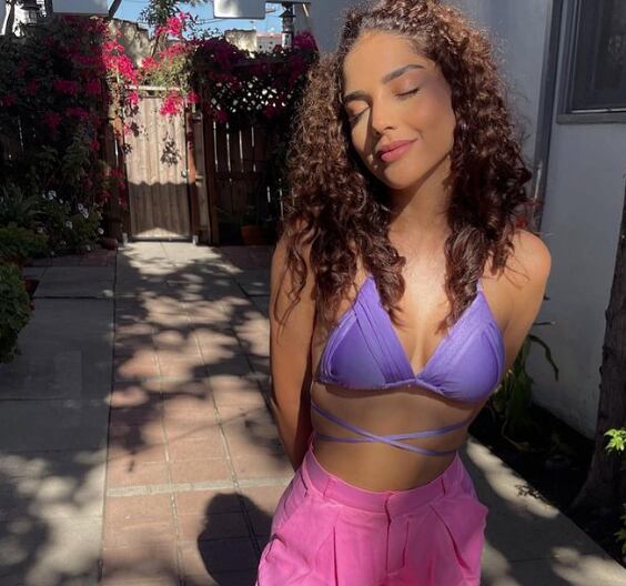 Laura Barjum ahora viven en Estados Unidos y está estudiando actuación.