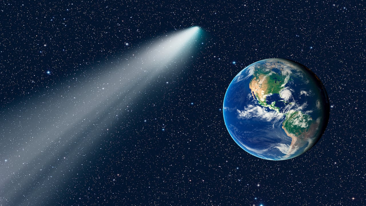 Seguirá siendo un objeto observable con binoculares o telescopios pequeños bajo cielos oscuros.