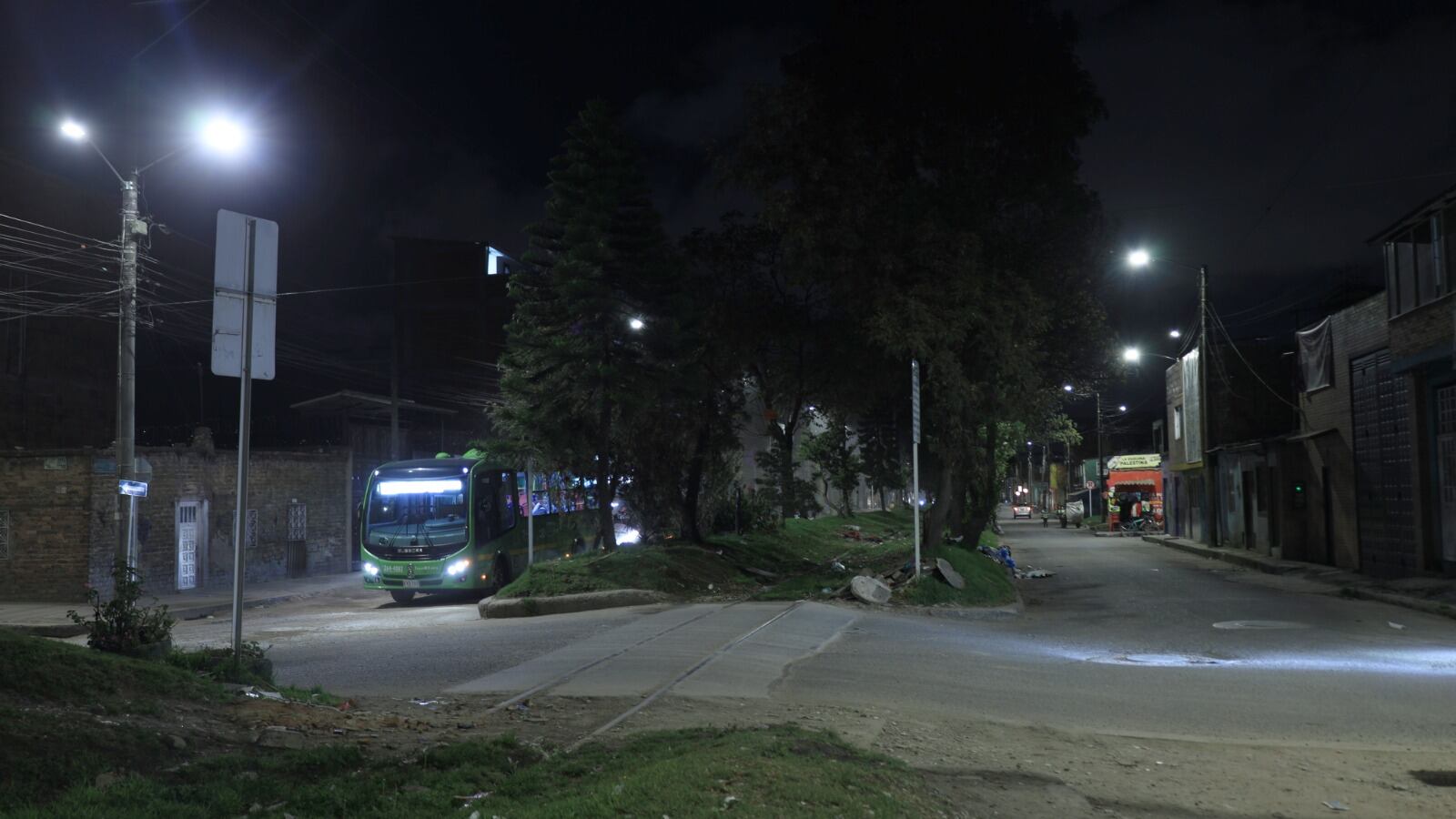 Nueva iluminación led en las avenidas de Bogotá.
