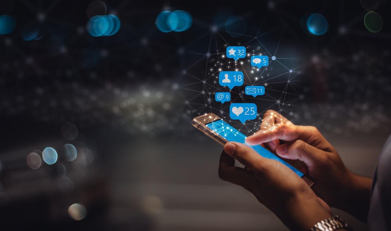 OpenAI prepara el lanzamiento de Sora 2, su app de videos con IA al estilo TikTok.