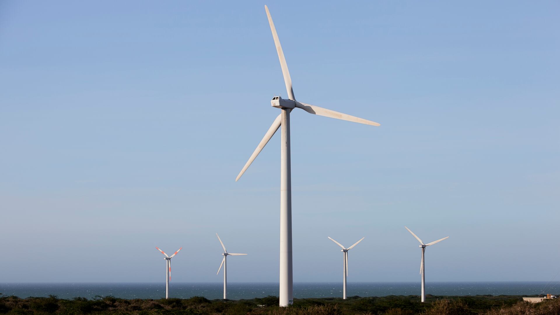 El potencial de energía renovable de
la región está principalmente en el aprovechamiento de la energía eólica y solar.