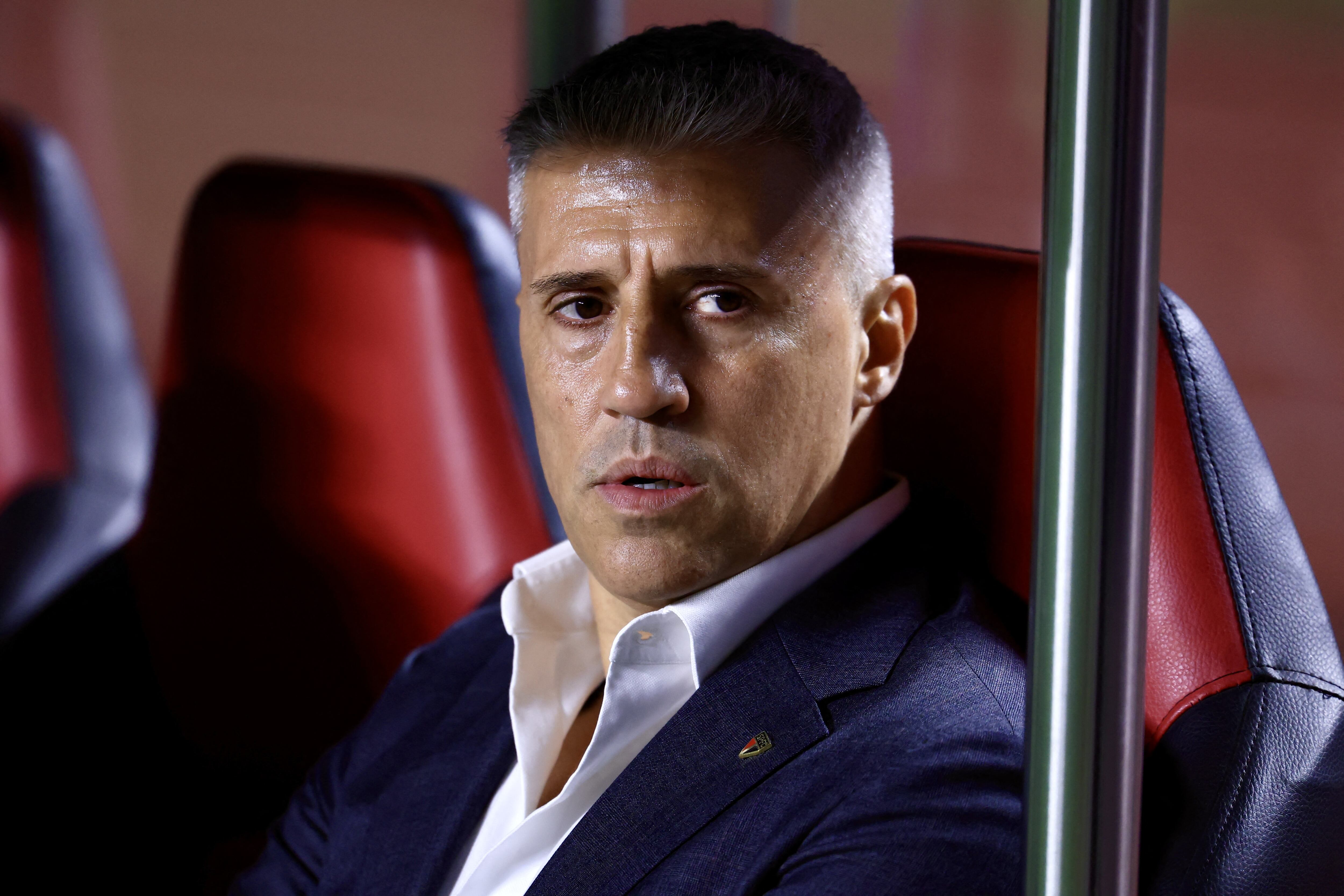 SP - SAO PAULO - 08/09/2025 - BRAZILIAN A 2025, SAO PAULO x VITORIA - Hernan Crespo, coach of Sao Paulo, during the match against Vitoria at the Morumbi stadium for the Brazilian A 2025 championship. Photo: Marcello Zambrana/AGIF (Photo by Marcello Zambrana / AGIF via AFP)