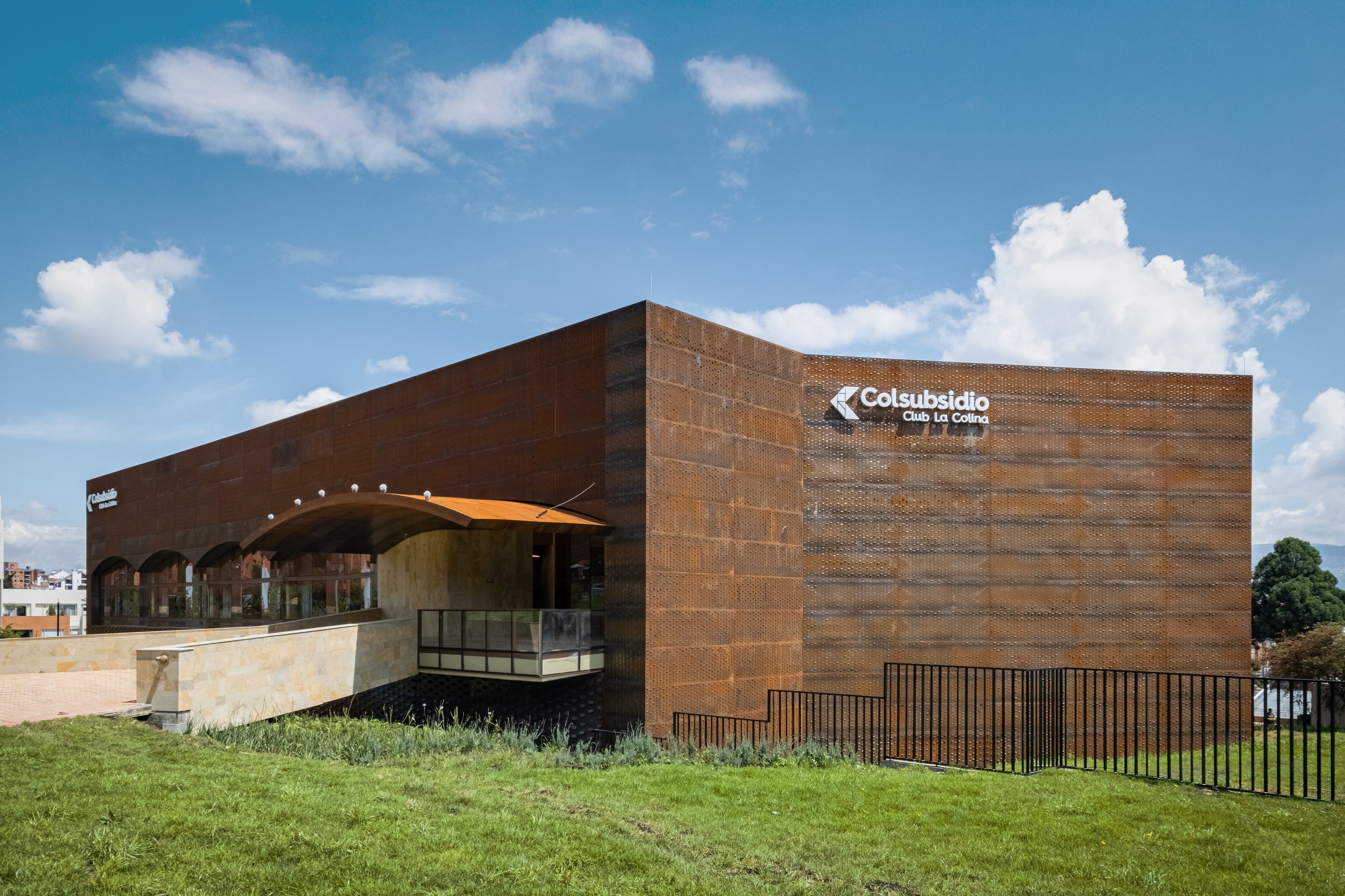 Los afiliados a Colsubsidio tienen acceso a servicios de recreación con la mejor calidad - Club La Colina.