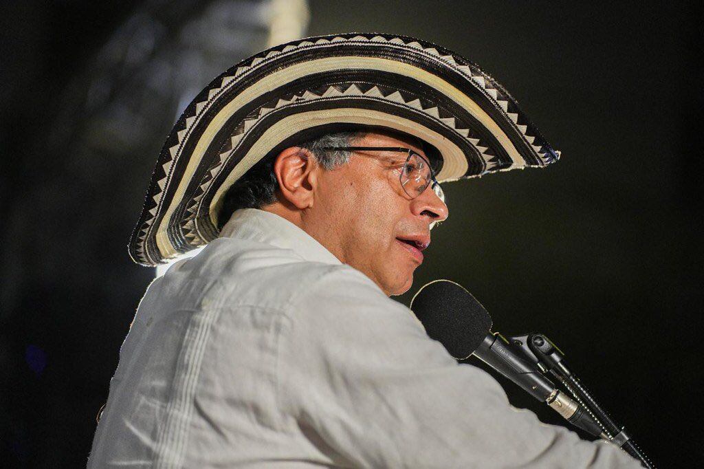 El presidente Petro aseguró que los cobros en la tarifa de energía del país se estarían manejando de manera injusta.