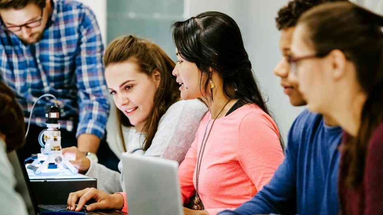 La Universidad Eía es la mejor para estudiar ingeniería biomecánica