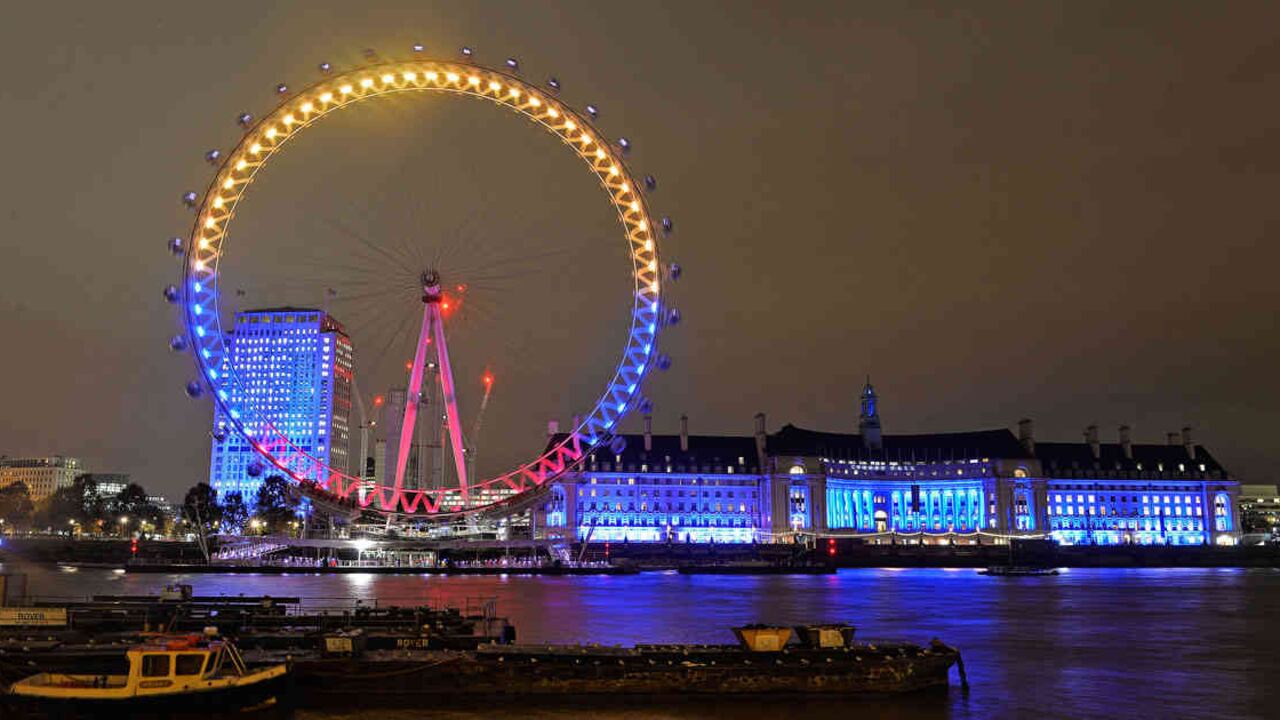 La rueda fue inaugurada en el 2000.