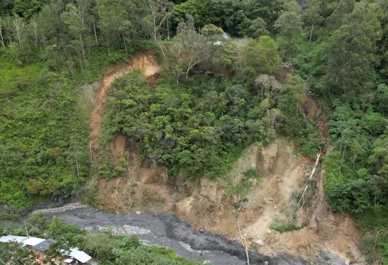 El hecho por poco se lleva algunas viviendas que se encontraban en el sitio.