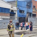 El incendio fue controlado por el Cuerpo de Bomberos de Cali y apoyos de empresas aledañas a la emergencia.