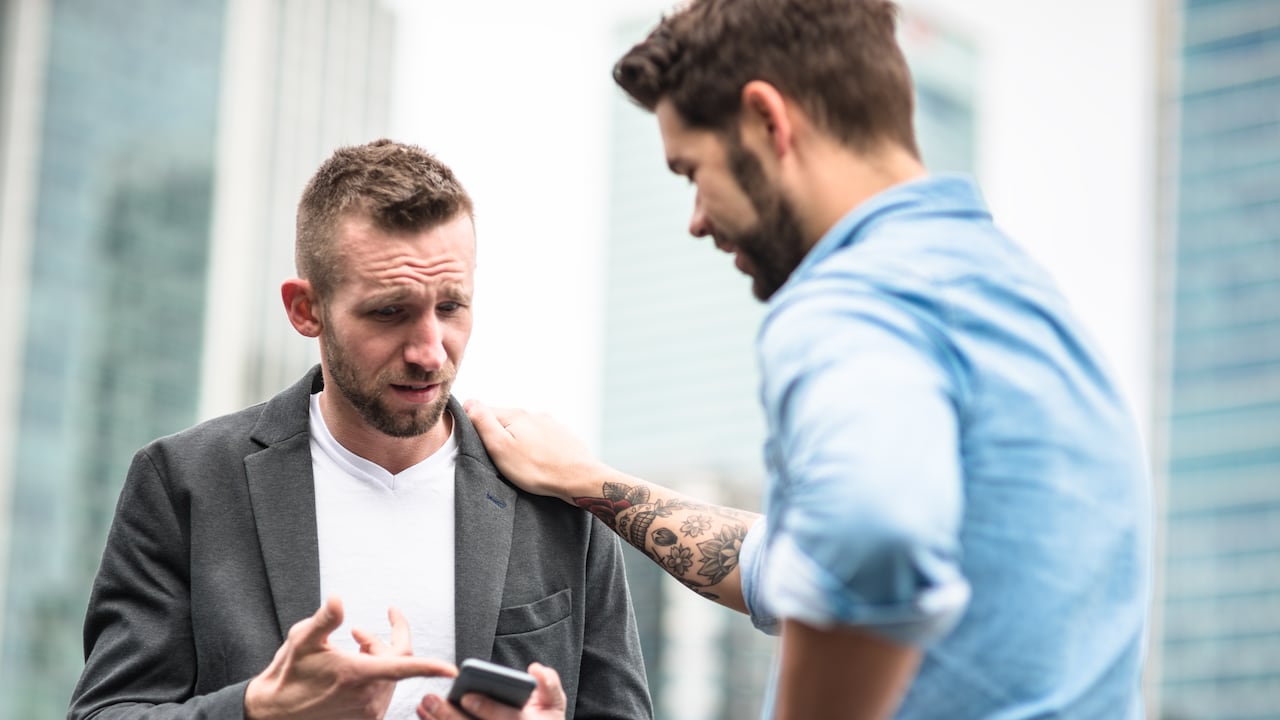 La Biblia insta al creyente amar a sus hermanos de la fe.