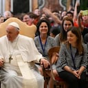 El Papa reunido con jóvenes del campamento Alpha