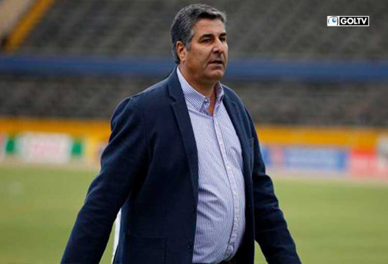 Santiago Escobar, técnico colombiano