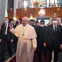 El pontífice inició una visita al país europeo.