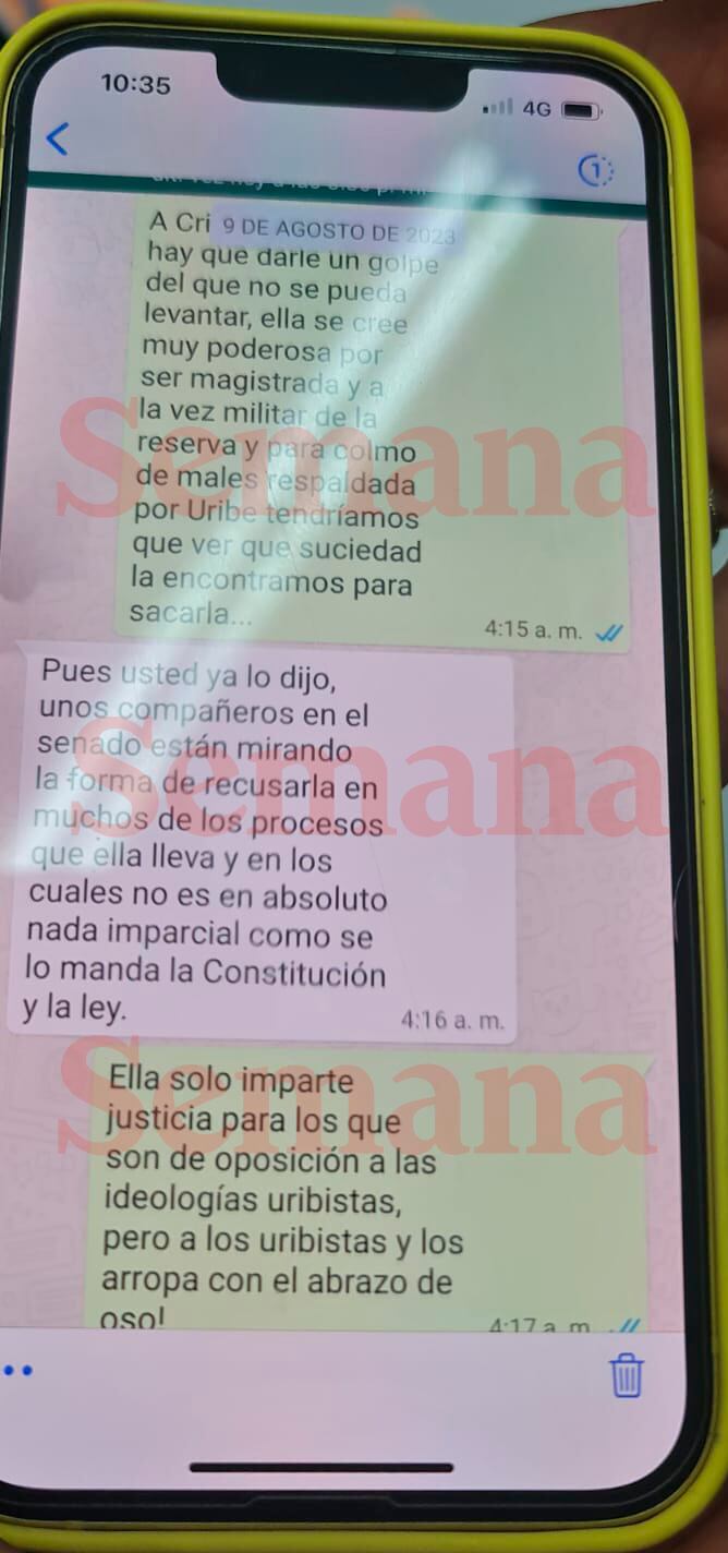 Cristina Lombana, Chats