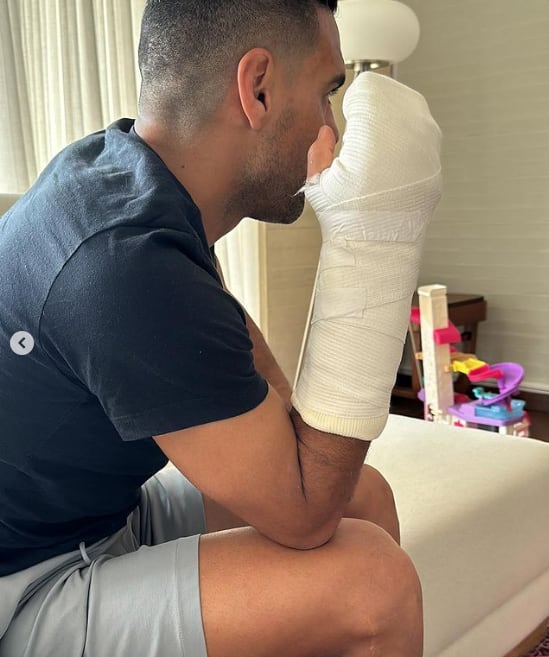 Falcao tras su fractura.