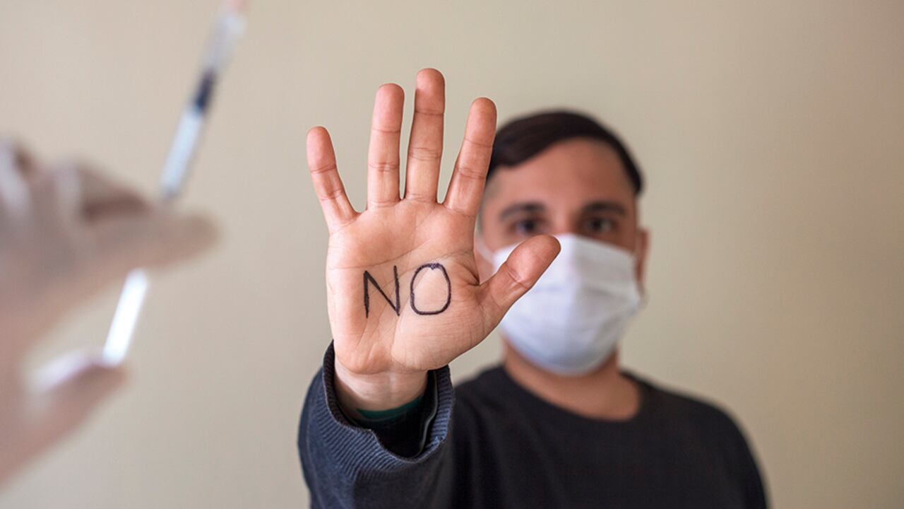 El 46,8 por ciento de los colombianos que no se han vacunado argumentan no haberlo hecho por falta de tiempo, según una encuesta del Dane.