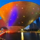 Alguno de los mejores arquitectos y diseñadores urbanos del mundo participaron en el diseño de la ciudad.