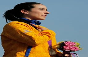 Después de 12 años, el himno de Colombia volvió a sonar en el máximo certamentamen deportivo. Sólo había ocurrido una vez por cuenta de la pesista vallecaucana María Isabel Urrutia.
