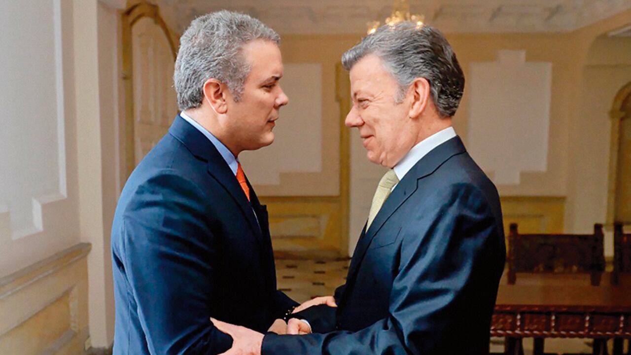 Juan Manuel Santos no ha cumplido su promesa de no intervenir en política. Cada vez participa más en el debate público sobre el gobierno del presidente Iván Duque.