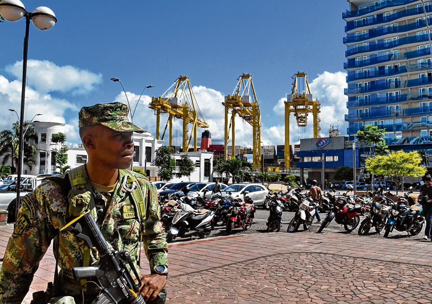 Al terminarse los 30 días iniciales pactados con el Gobierno nacional, Los Shottas enviaron un nuevo comunicado, asegurando que continuará el ambiente de paz en el puerto de Buenaventura.