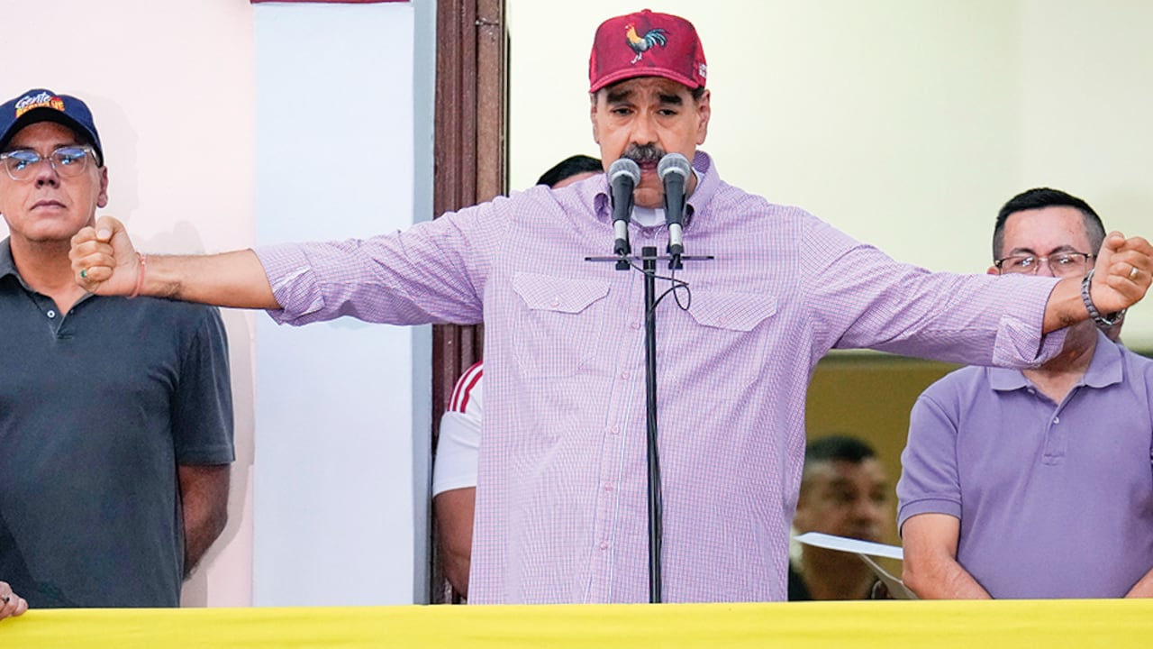 “Bajo el liderazgo del presidente Trump, Maduro no escapará a la justicia y responderá por sus despreciables crímenes”, fiscal Pam Bondi.