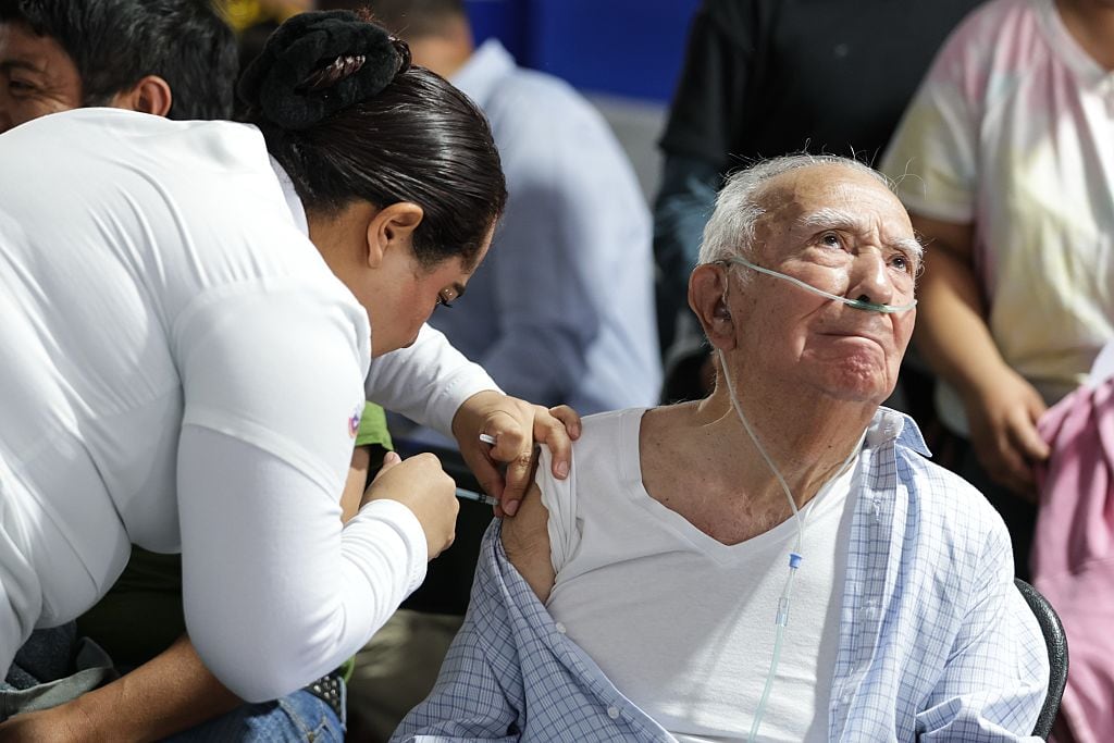 Cuadros, quien también es presidente del Comité Latinoamericano y Caribeño (Comlat), señaló en conversación con SEMANA que “el gran interrogante ahora es cómo queremos llegar a los 90, a los 100 o incluso a los 110 años”.
