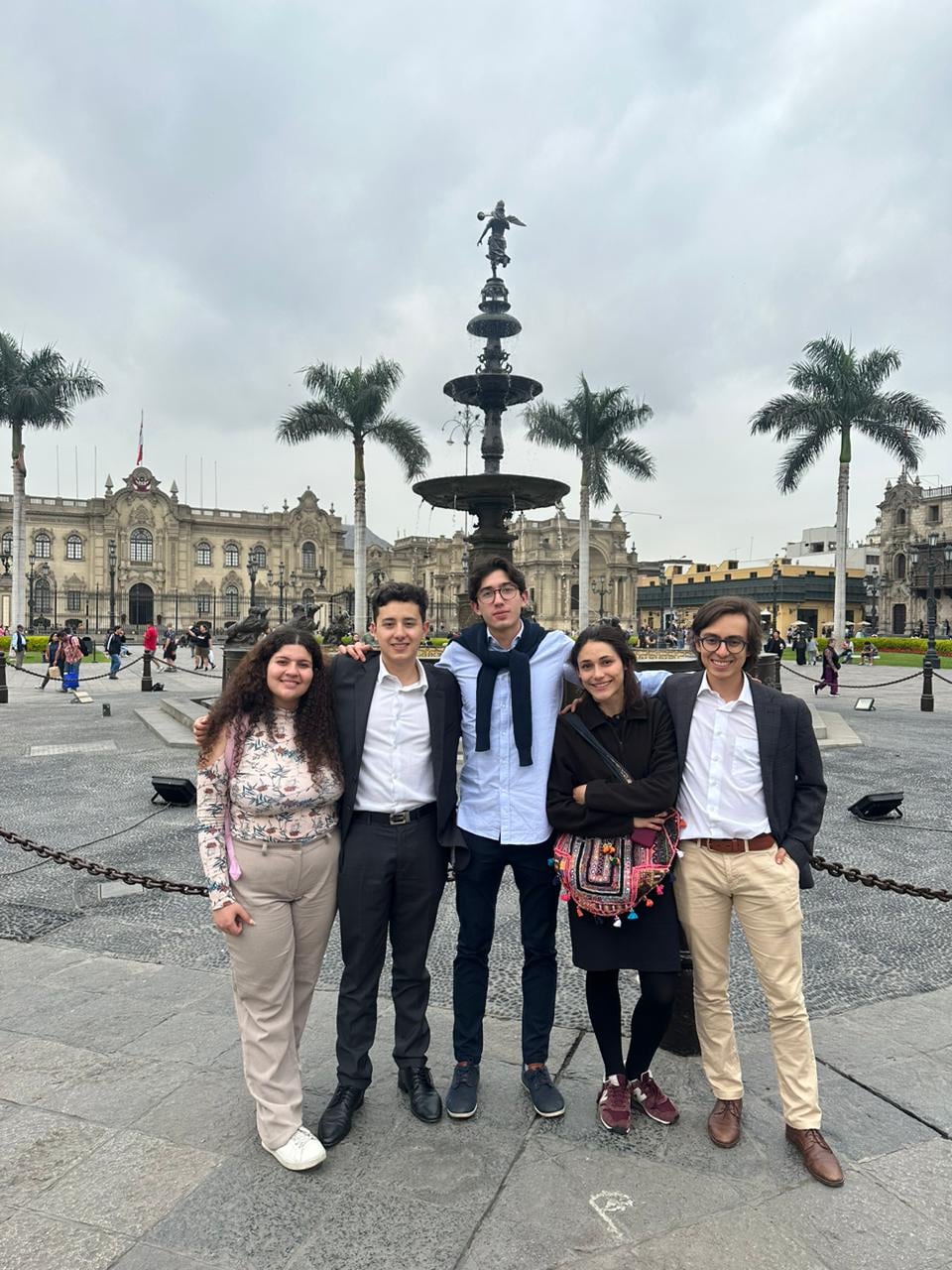 Estudiantes de derecho de la Universidad Javeriana ganan importante premio internacional de oratoria