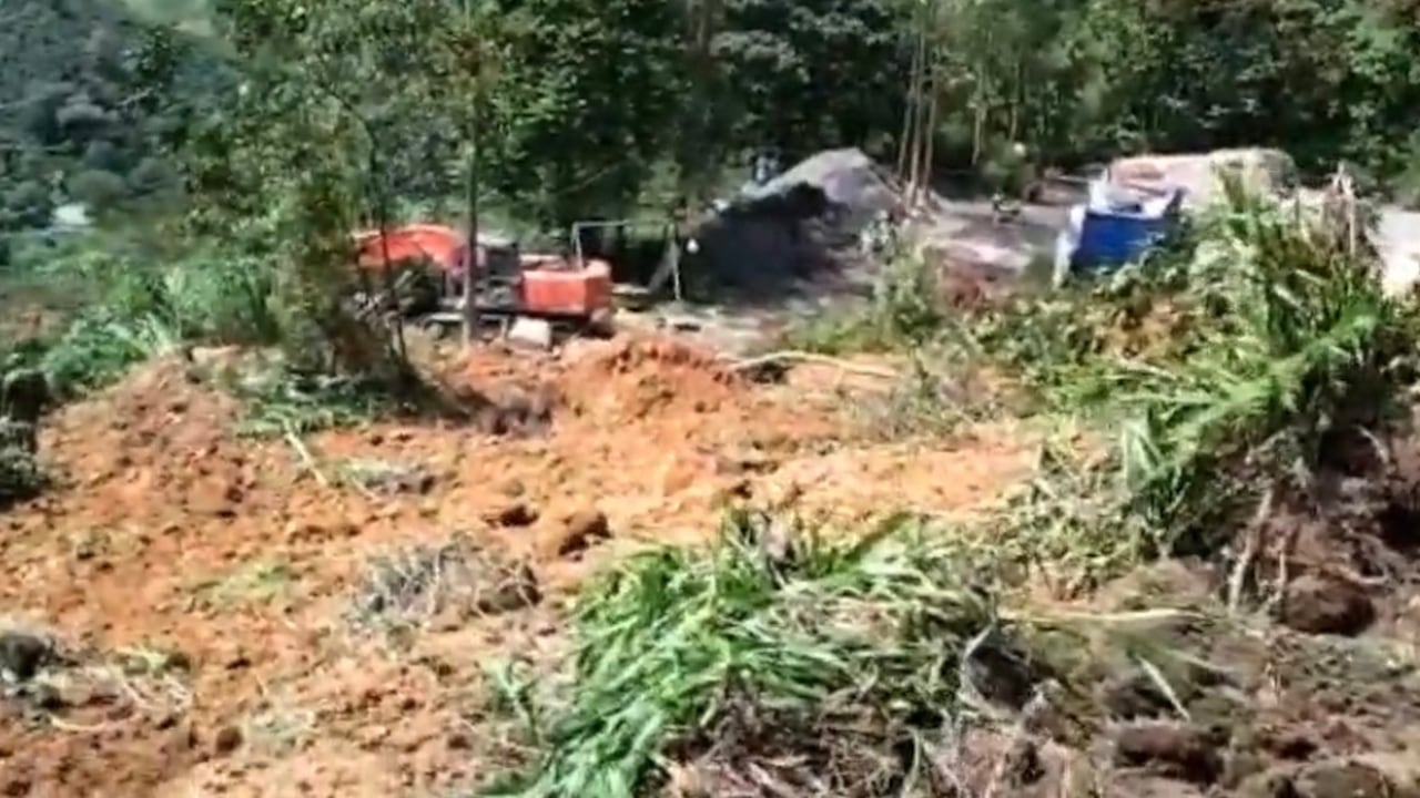 Alerta en Santa Rosa de Cabal por gran derrumbe que dejó una persona muerta