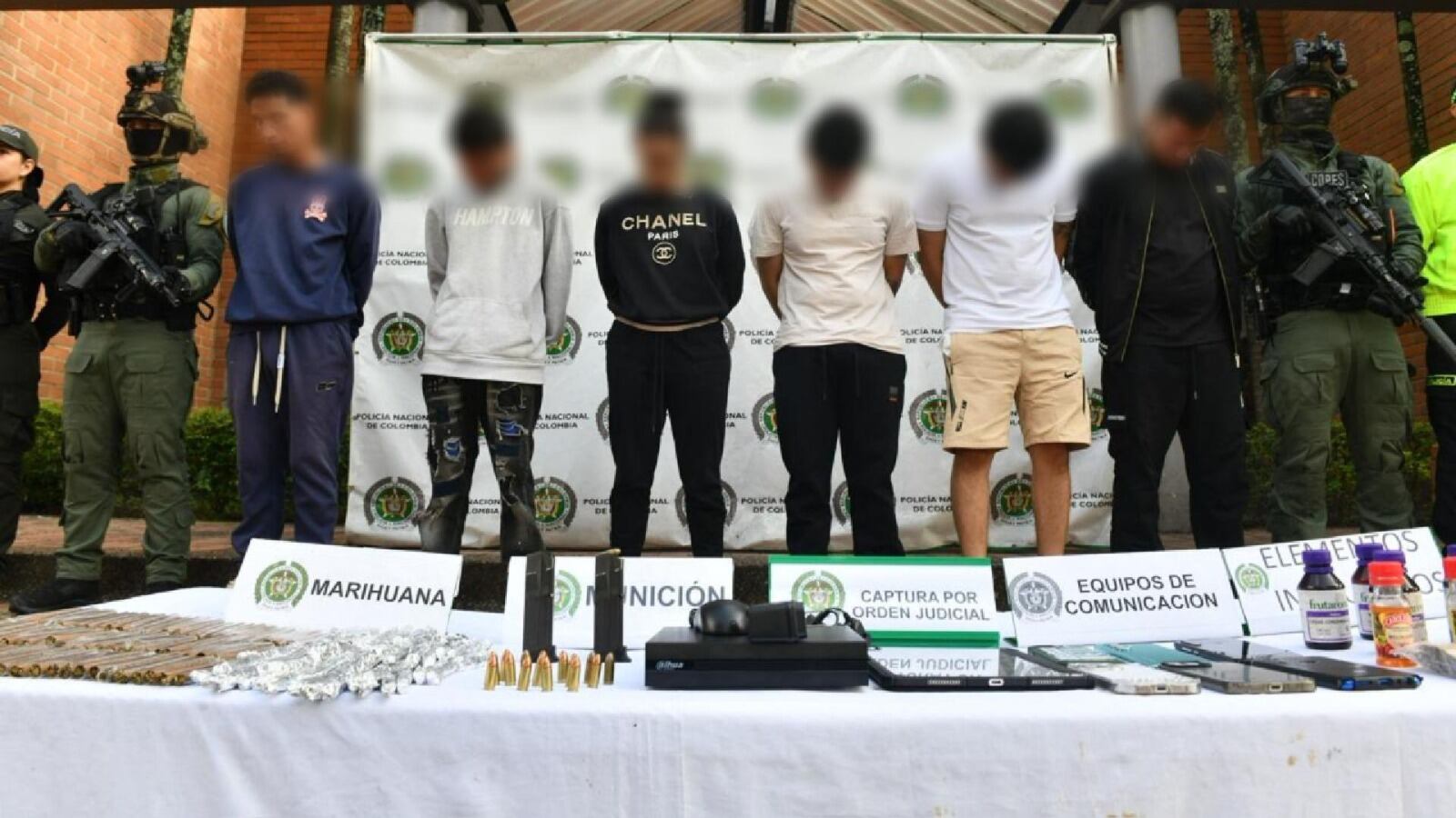 Los capturados fueron dejados a disposición de las autoridades competentes