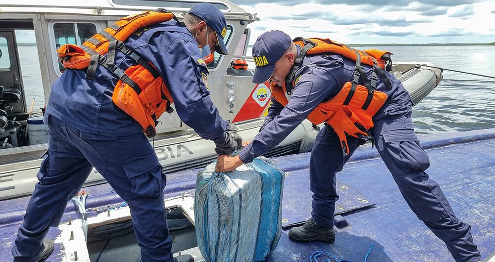 Confiscaciones hechas por la Armada.