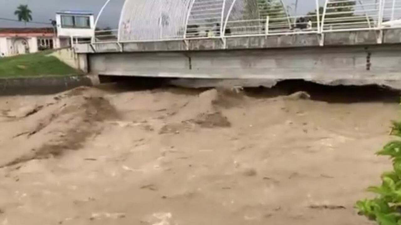 Lluvias en el Valle generan estragos