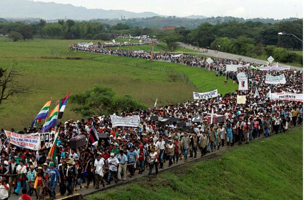 Durante dos meses, el país entero vio una estampida de indígenas marchando por los vías de varios departamentos y ciudades.