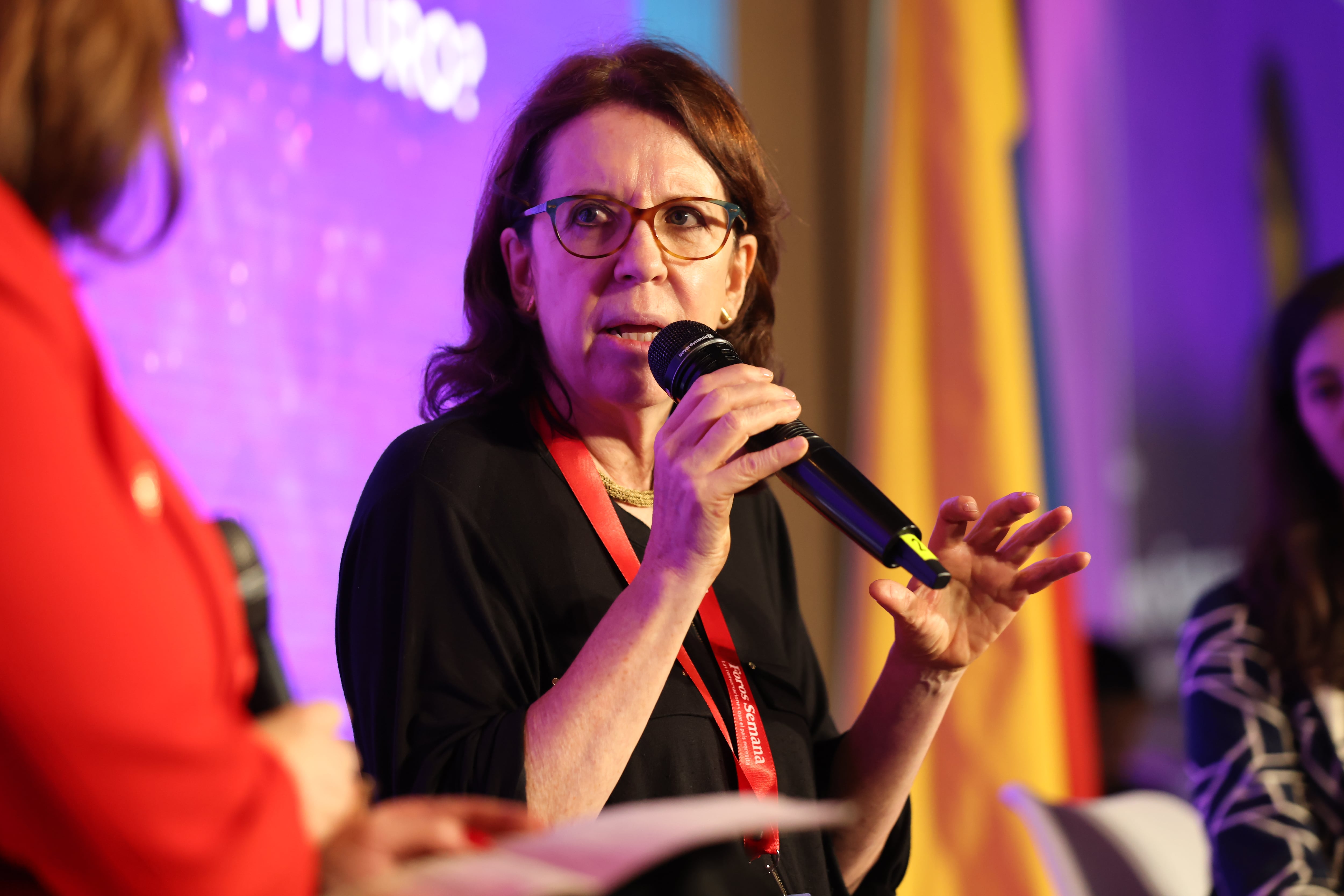 Foro Cáncer hoy, retos y futuro
ENTREVISTA | Nuevas terapias en cáncer: ¿está Colombia lista para el futuro?
Dra. Carolina Wiesner
Directora general del Instituto Nacional de Cancerología.
Dra. Beatriz Wills
Médica oncóloga de la Fundación Santa Fe de Bogotá.
Modera: Gloribett Pardo, editora de salud de RCN Televisión