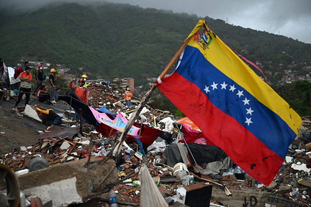 La cifra de fallecidos por los dos sismos que sacudieron Venezuela el 24 de junio ha superado los 4.300, según informó el 11 de julio el presidente de la Asamblea Nacional, Jorge Rodríguez.